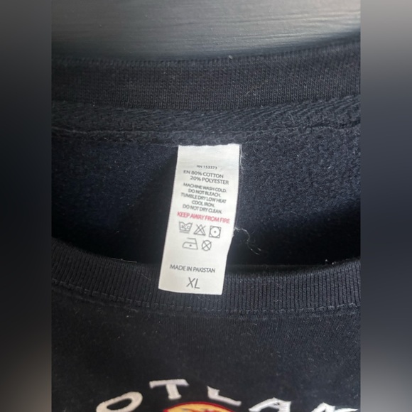 Walt Disney World EPCOT Scotland sweatshirt - Picture 3 of 3